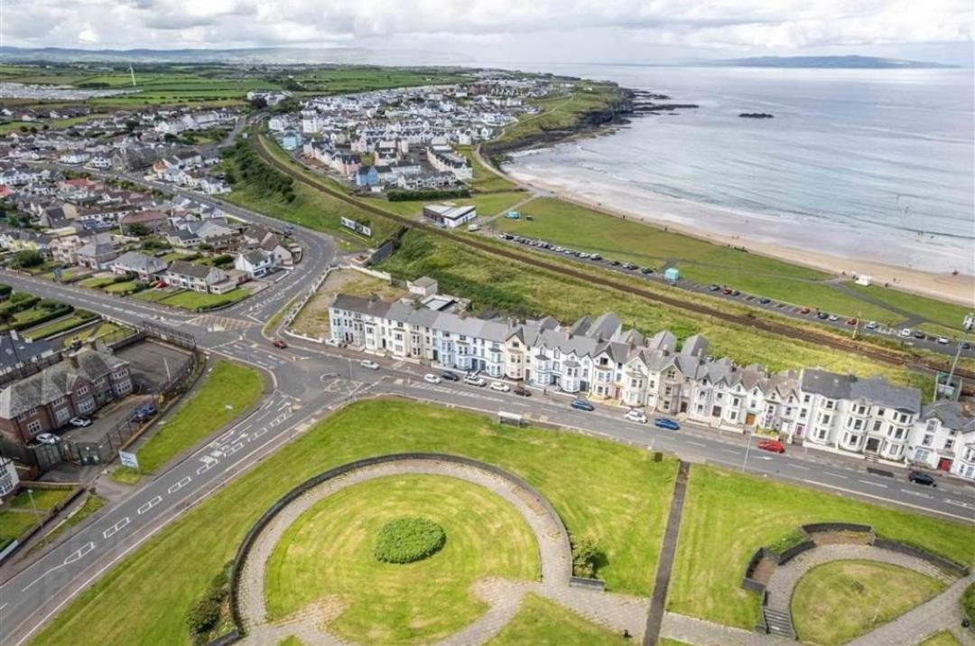 1 Dunluce Green - Portrush By The Sea Ngoại thất bức ảnh